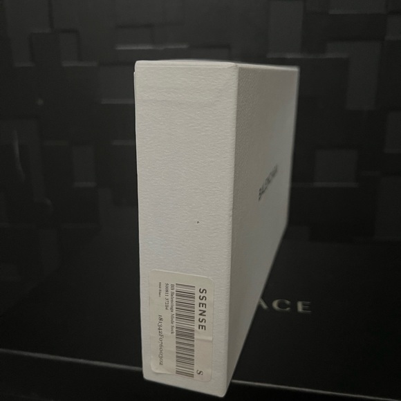 Balenciaga White Box - Picture 4 of 5
